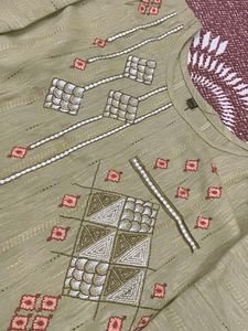 Elegant Mustard Yellow Embroidered Kurti 💛