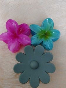 Cute Flower Hair Clips (Set of 3)