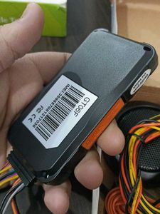 Multifunctional GPS tracker For Cars Trucks