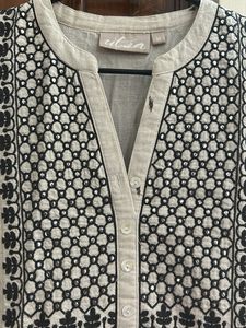 Elegant Embroidered Kurta