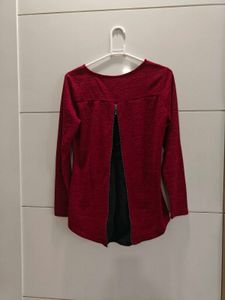stylish winter top in L new without tag
