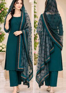 Elegant Black Polka Dot Dupatta