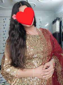 Golden glow, festive vibe—straight kurta set✨
