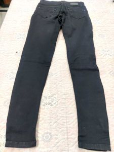 Black High-Waisted Jeans
