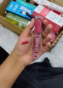 HudaGirl Lip Gloss - Matte Red