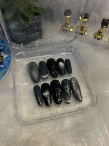 Press On Nails - Black &amp; Grey cat-eye set