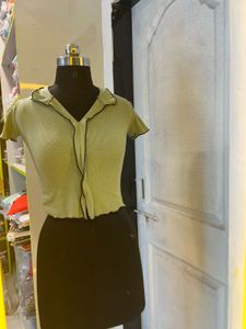 Ribbed Cropped Top with Contrast Trim