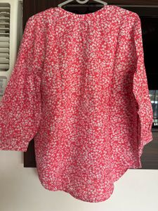 Chic Red Floral Print V-Neck Tunic Top
