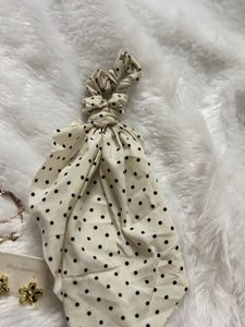 Polka Dot Scrunchie &amp; Jewelry Set