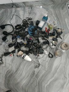 Assorted Gadget Accessories Bundle