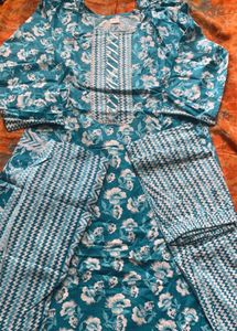 Turquoise Floral 3 pice chudidar Set