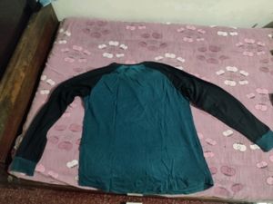 Trends Tower Full Sleeves Sweatshirt (M Size)