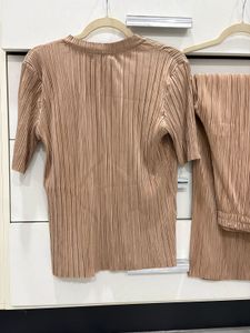 Thailand 🇹🇭 Pleat beige Co-ord Set