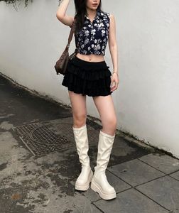 Lifestyle Eten Floral Savana Crop Top