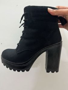 Black Block Heel Ankle Boots