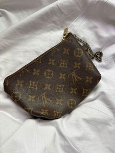 Lv wristlet