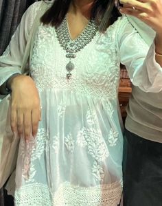 Devalaye Elegant White Chikankari Kurti