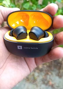 Realme TechLife T100 Wireless Earbuds