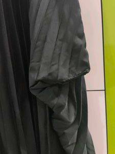 Elegant Pleated Abaya Dress