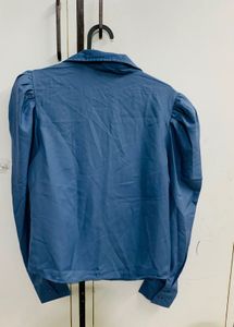 Puffed Sleeves Shirt
