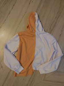Color Block Cropped Hoodie