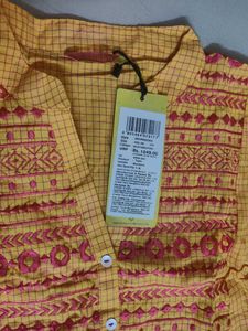 Vishudh V neck short kurti new with tag