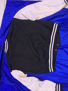 VARSITY BOMBER CROPPED JACKET