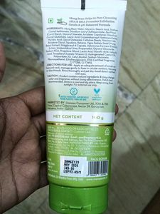 Mamaearth Mung Bean Pore Cleansing Foam Scrub