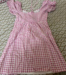 Pink Gingham Puff Sleeve Dress