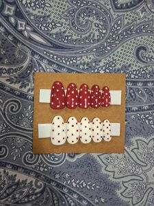 Polka Dot Press-On Nails