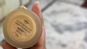 Forever52 Pro Artist Liquid Foundation
