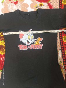 Cute T-shirt with Denim Shorts