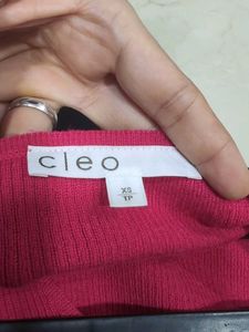 V-Neck Puff Sleeve Knit Top
