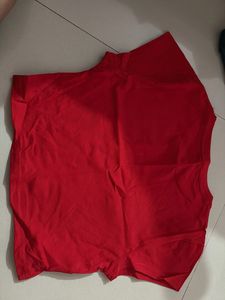 fitted tee &amp; top