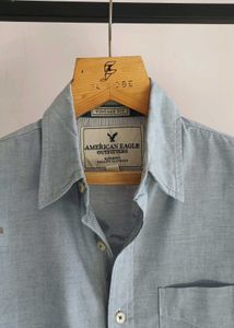 American Eagle Men's Blue Shirt