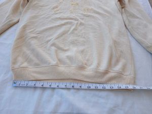 baggy sweatshirt colour yellow