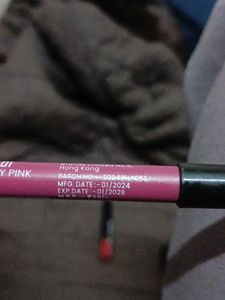 MARS &amp; F-ZONE Lip Liner and Lipstick combo