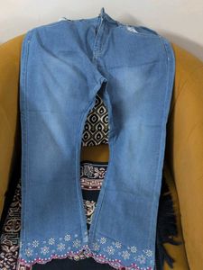 Light Wash Bootcut Jeans with Floral Embroidery