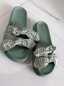 combo of 5 pair footwear