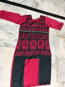 Stylish Red and Black Printed Kurta