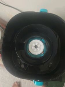 This Is A Brand New Juicer Mixie.With 3 Jars