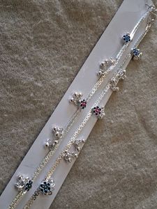Elegant Silver Anklets with Charming Embellishment