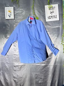 Men's Blue Classic Fit Dress Shirt