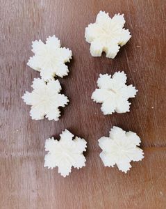 10 snowflake candles