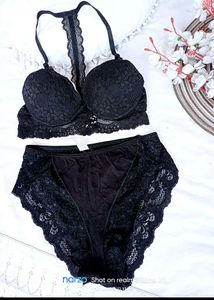 Lace Bra & Panty Set