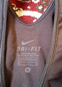 Nike gym top