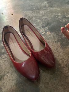 Stylish Red Patent Bellies