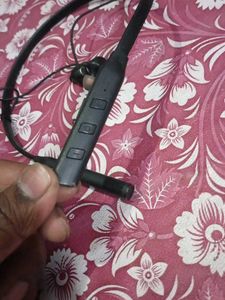 Wireless Neckband Earphones