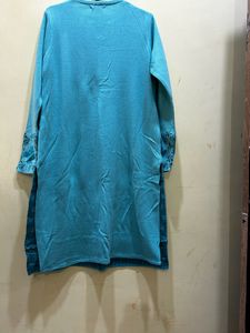 Avaasa Turquoise Blue Knitted Kurta Size L