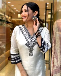 Party wear outfit made from Maslin fabric